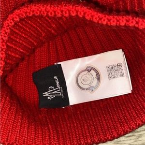 Men red moncler size 3 moncler hat